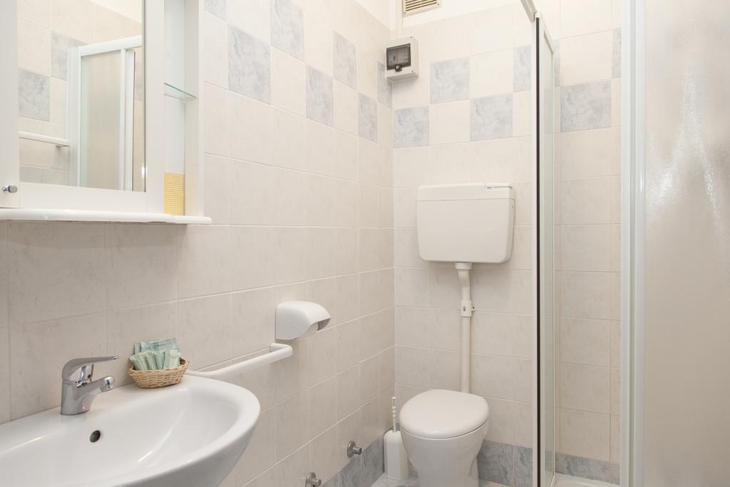 לידו די ג'סולו Hotel Oceanic מראה חיצוני תמונה